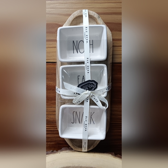 Rae Dunn NOSH EAT SNACK on wooden base - Picture 1 of 3